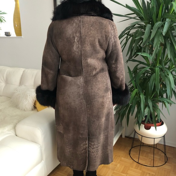 Fur trimmed shearling coat - Picture 5 of 8